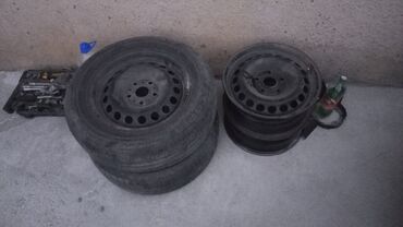 колесо на тачку: Дөңгөлөктөр монтажда 195 / 65 / R 15, Жай, Колдонулган, Жеңил унаалар, Темир, тешиктери - 5