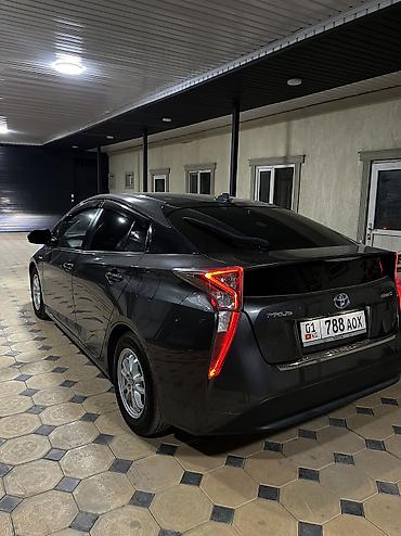 Toyota: Toyota Prius: 2017 г., 1.8 л, Автомат, Бензин, Хэтчбэк — 2