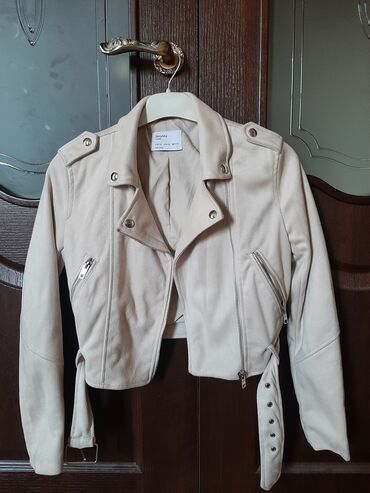 продаю зимняя куртка: Пуховик, XS (EU 34)