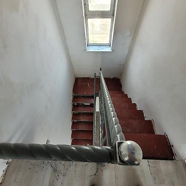 Продажа коттеджей и домов: Просторный дом с двумя этажами и функциональной планировкой. - — 7