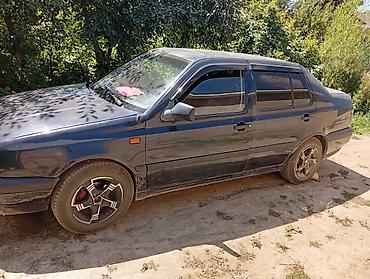 Volkswagen: Volkswagen : 1992 г., 1.8 л, Механика, Бензин, Седан — 3