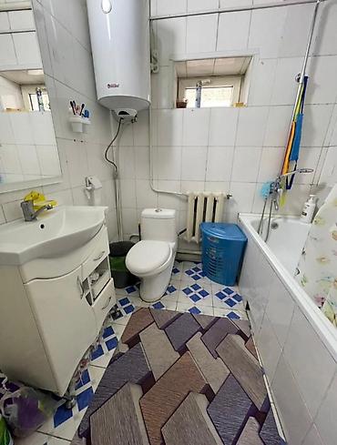 Продажа коттеджей и домов: Продается дом из 5 комнат,общей площадью 100м2,участок 3 сотки,в — 6