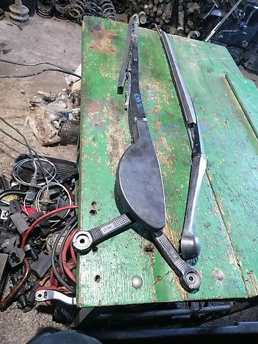 gedora za lambda sondu: BMW E39 – mehanizam i ramena brisača vetrobrana - Komplet ramena — 1