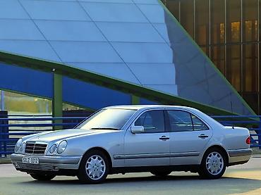 ford sərnisin: Minik avtomobili, 4 Oturacaq — 1