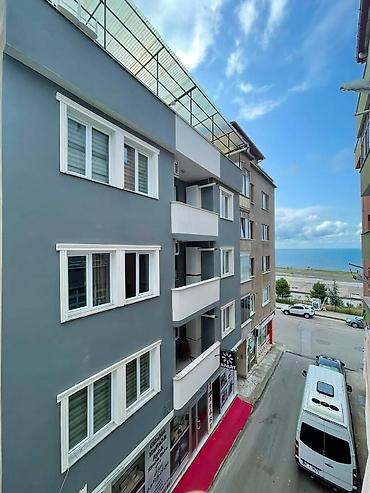Mənzillər: 4 otaqlı — 8