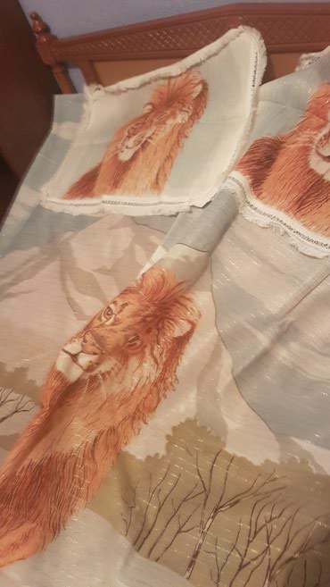 Pastel dəstləri: ● Yataq örtüyü ● 250 x 210 ölçüdə zərif zərli sapla işlənmiş — 3