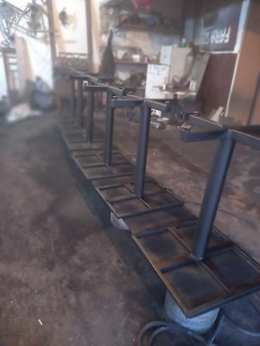 Sifarişlə restoran masaları: Kvadrat masa, Açılmayan — 5