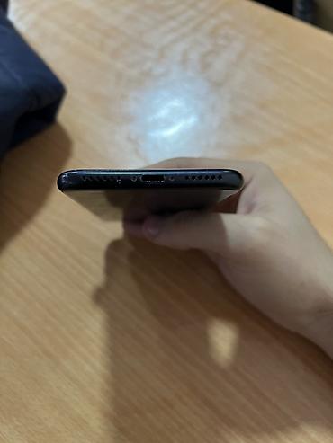 usb kart: IPhone SE 2020, 128 GB, Qara, Barmaq izi — 4