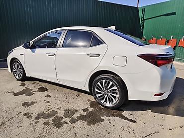 заводском: Toyota Levin: 2018 г., 1.8 л, Вариатор, Гибрид, Седан — 4