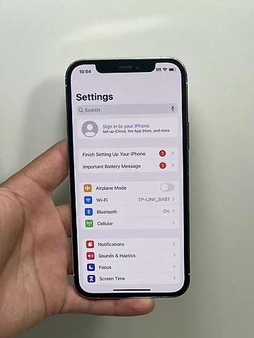 Apple iPhone: IPhone 13 Pro, 128 GB, srebrna boja - Super Retina XDR OLED 6.1" — 2