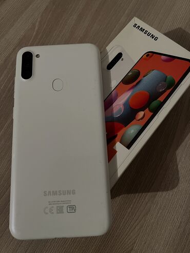 видеокарты galaxy: Samsung Galaxy A11, Б/у, 32 ГБ, цвет - Белый, 2 SIM
