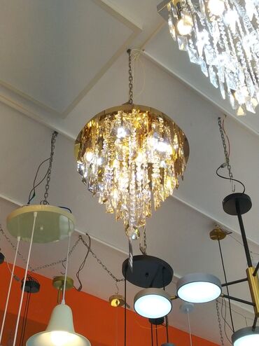 Çılçıraq, 10 və daha çox lampa, Xrustal