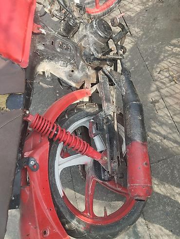 Mopedlər,skuterlər: 80 sm3 — 20