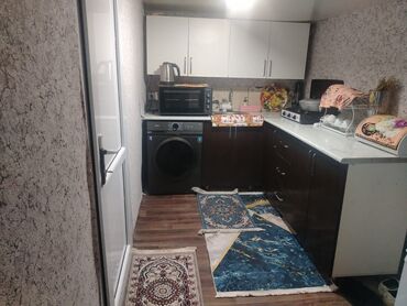 Uzunmüddətli kirayə evlər: Həyət evi – geniş, tamamilə daş döşənmiş həyət və işıqlı, uzun — 11