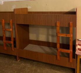 usaq ucun don: Salam.2 mərtəbəli uşaq çarpayıları satılır.10/15 ədəd var.ünvan Bakı