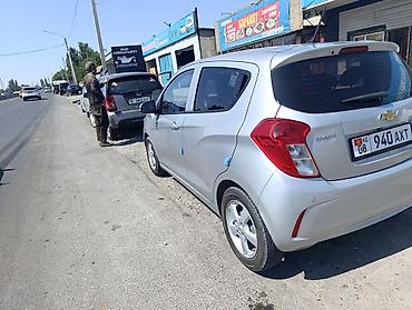 Продажа авто: Chevrolet Spark: 2018 г., 0.1 л, Автомат, Бензин, Хэтчбэк — 3
