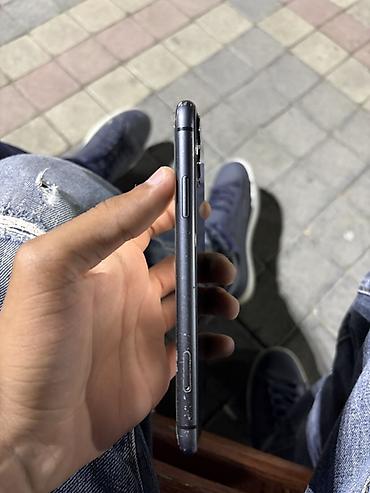Apple iPhone: IPhone 11, 128 GB, Qara, Face ID — 2