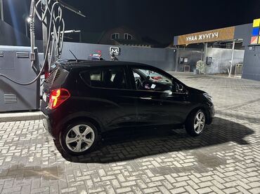 Chevrolet: Chevrolet Spark: 2017 г., Бензин, Хэтчбэк — 3
