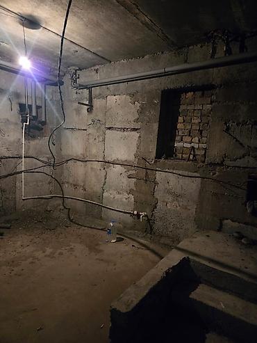 Коммерческая недвижимость: Продажа офисов 150 м², Без ремонта, Многоэтажное здание, Цокольный этаж этаж — 2