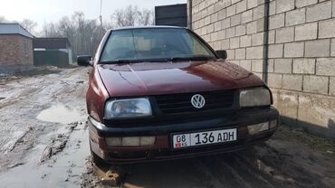 volkswagen golf 1: Volkswagen Vento: 1993 г., 2 л, Механика, Бензин, Седан