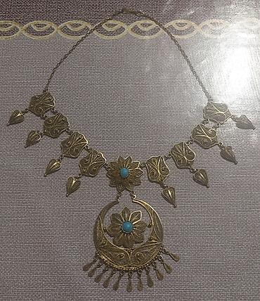 xari bulbul boyunbagi: Zərgər sənəti boyunbağı - Material: sarı metal ərintisi (qızılı — 2