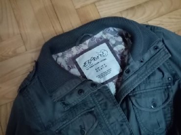 Ostale jakne, kaputi, prsluci: Esprit 
jakna 
u odličnom stanju
extra očuvana — 7