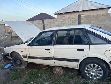ист машина цена: Mazda 626: 1986 г., 2.2 л, Механика, Бензин