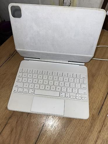 чехол на ключ: Клавиатура‑чехол Apple Magic Keyboard для iPad (белый цвет) - — 1