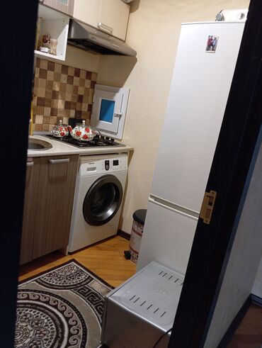 saray kiraye evler: BARTER. Yeni Bakıda 47kv . 1.den 2e duzelme .9cu mertebe.Bezi esyalar