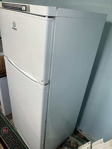 Soyuducular: İşlənmiş 2 qapılı Indesit Soyuducu Satılır, rəng - Ağ — 3