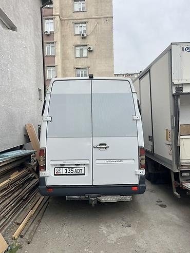 Легкий грузовой транспорт: Легкий грузовик, Mercedes-Benz, Стандарт — 8