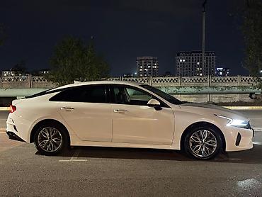 byd e6: Kia K5: 2022 г., 2 л, Автомат, Гибрид, Лифтбек — 6