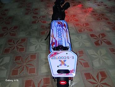 Электротранспорт: Güclü elektrik skuter - Geniş, parlaq LED displey: sürət (km/s) — 3