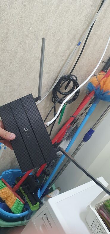 adsl wifi modem router: TpLink modem 5Ghz sürət 2 antenli. sadəcə mənə router lazımdır səhv