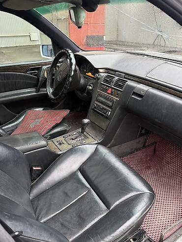 mers 210: Mercedes-Benz E-Class: 1996 г., 4.2 л, Автомат, Бензин, Седан — 5