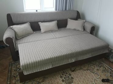 krovat 2 90: Прямой диван, цвет - Коричневый, Б/у