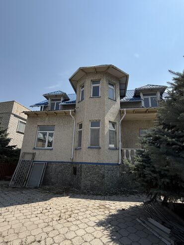 продаю дом с бизнесом: Үй, 300 кв. м, 7 бөлмө, Кыймылсыз мүлк агенттиги, Косметикалык оңдоо