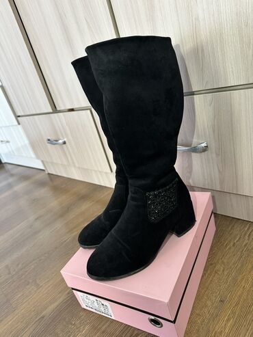 лоро пиано обувь женская летняя: Сапоги, 37, Loro Piana, Б/у, цвет - Черный