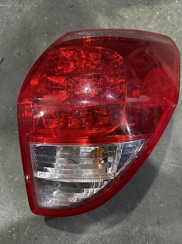 raf: Задний правый стоп-сигнал Toyota 2010 г., Б/у, Оригинал, Япония — 1