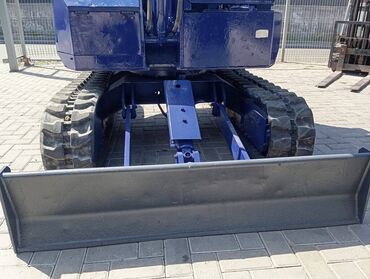 Экскаваторы: Экскаватор, Komatsu, Гусеничный — 9