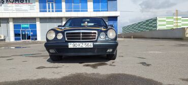 Mercedes-Benz: Mercedes-Benz E 230: 2.3 l | 1997 il Sedan