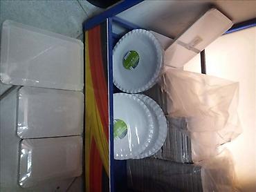 tea pec nova: PVC i kartonski tanjirići jednokratna ambalaža Kontakt, saljemo brzom — 1