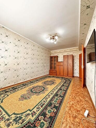 купить квартиру в бишкеке 6 микрорайон: 1 бөлмө, 36 кв. м, 4 кабат, Косметикалык ремонт