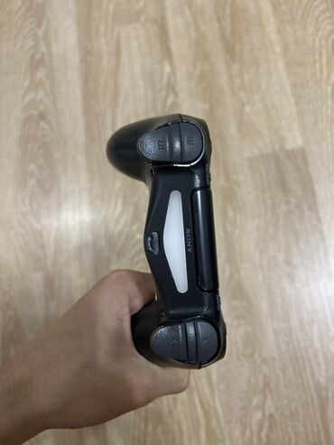 PS4 (Sony Playstation 4): Məhsul: Sony PlayStation 4 (PS4) Slim oyun konsolu + DualShock 4 — 4