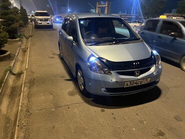 Транспорт: Honda Fit: 2001 г., 1.5 л, Вариатор, Бензин, Хетчбек