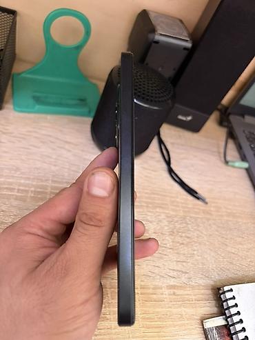 iphone 7 iphone: Smartfon – qara rəng, düz kənarlı korpus Ekranı dəyişib, qutusu var — 5