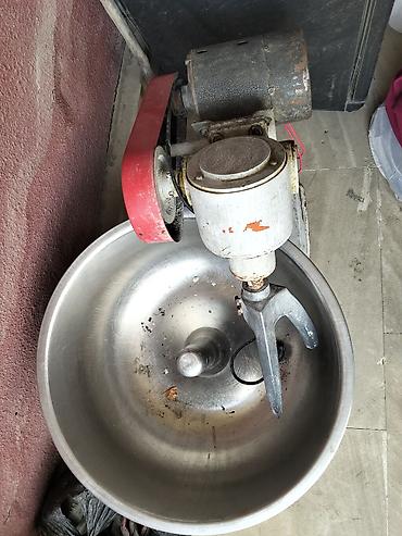 Restoran, kafe avadanlığı: 35 kq xəmir yoğurma maşını - Tutum: 35 kq - Qiymət: 650 AZN (şəkildə — 3