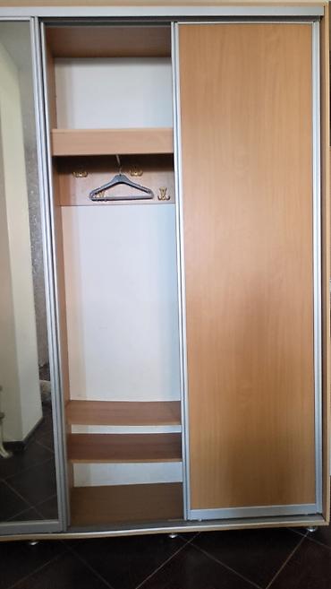 divarda kitab refi: İşlənmiş, 3 qapılı, Güzgülü, Bej, Kupe, Düz dolab — 2