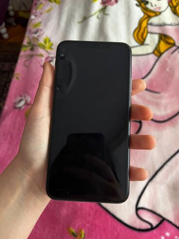 iphone 3 almaq: IPhone 11 Pro Max, Беспроводная зарядка, Face ID