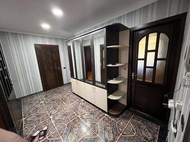 Uzunmüddətli kirayə mənzillər: Xətai rayonu,Neapol dairəsinin tam yanında,9 mərtəbəli binanın 8-ci — 8